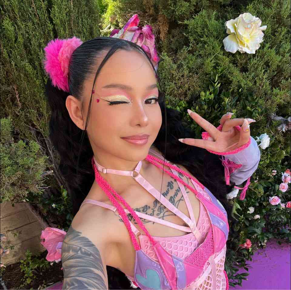 Bella Poarch Bella Poarch material exclusivo